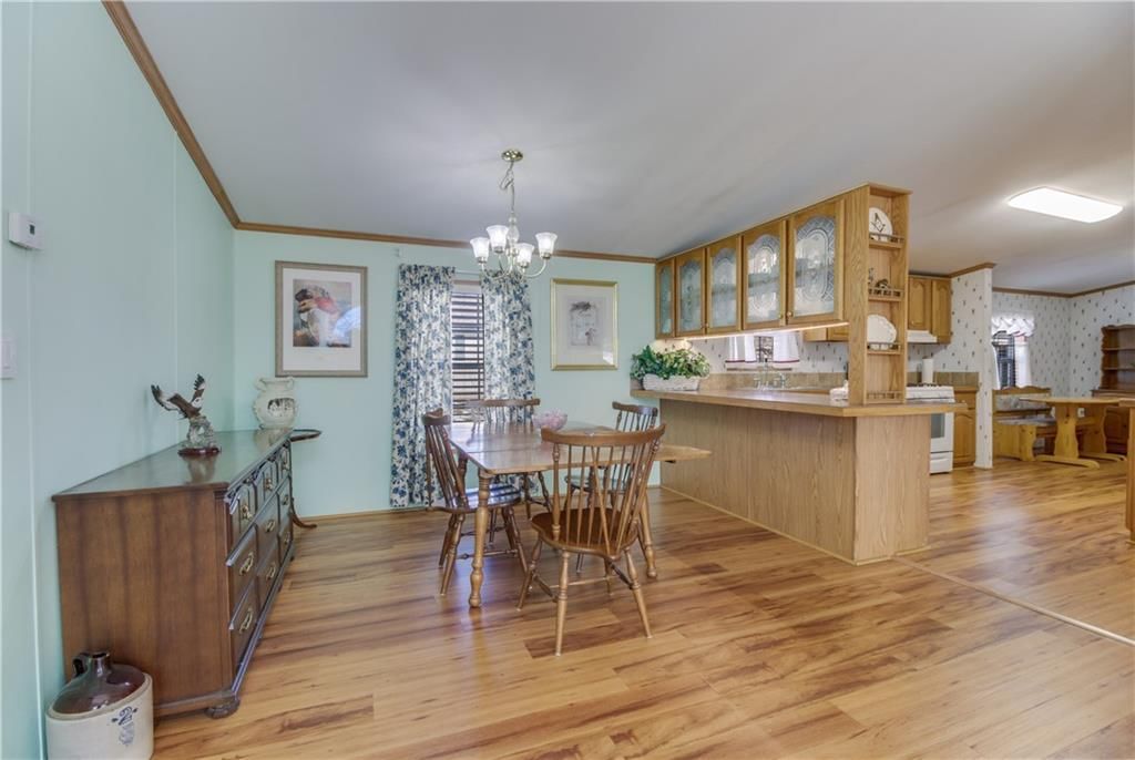 908 NE Cherry Court — photo 8