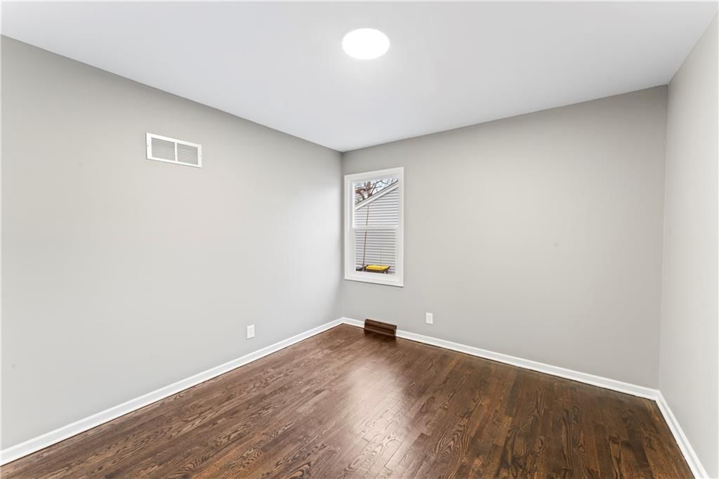 10006 Mcgee Street — photo 24