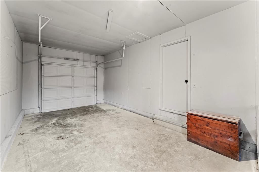 10006 Mcgee Street — photo 30
