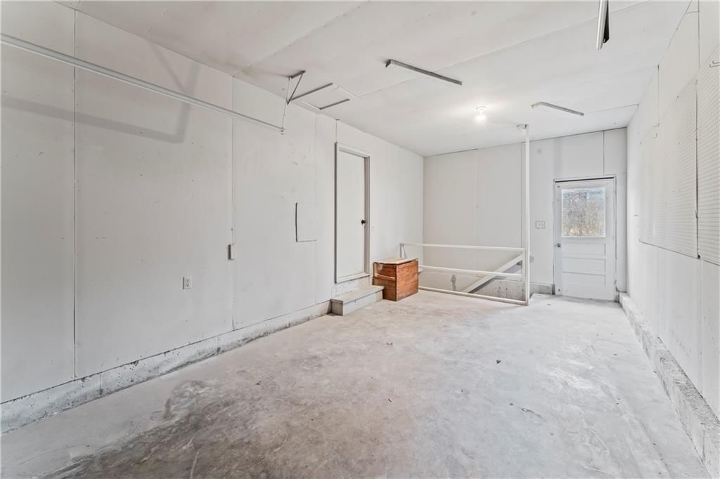 10006 Mcgee Street — photo 31