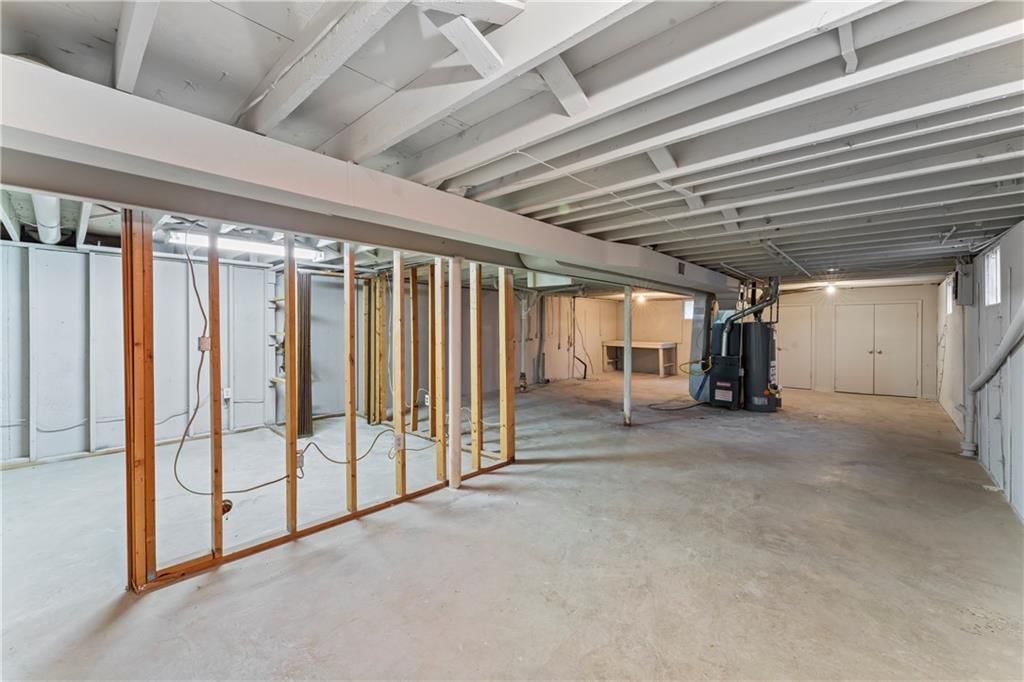 10006 Mcgee Street — photo 32