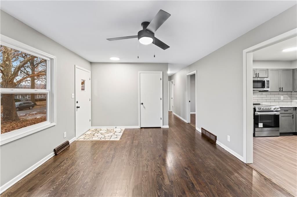 10006 Mcgee Street — photo 9