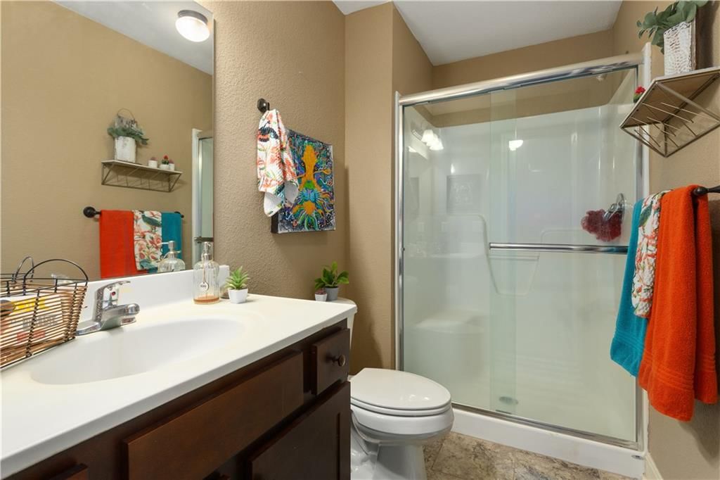 8335 N Spruce Avenue — photo 16