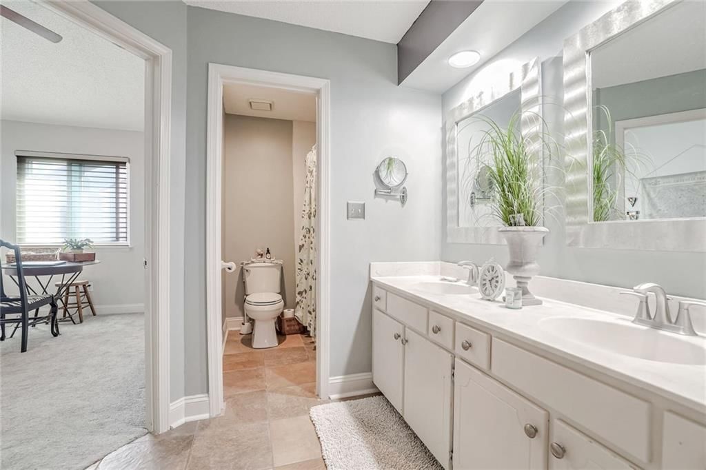 6422 W 51ST Terrace — photo 14