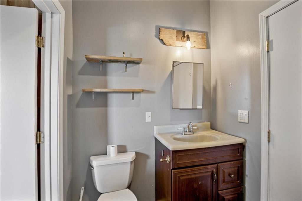 221 S Main Street — photo 13