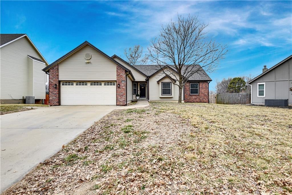 5312 Aminda Street, Shawnee, KS