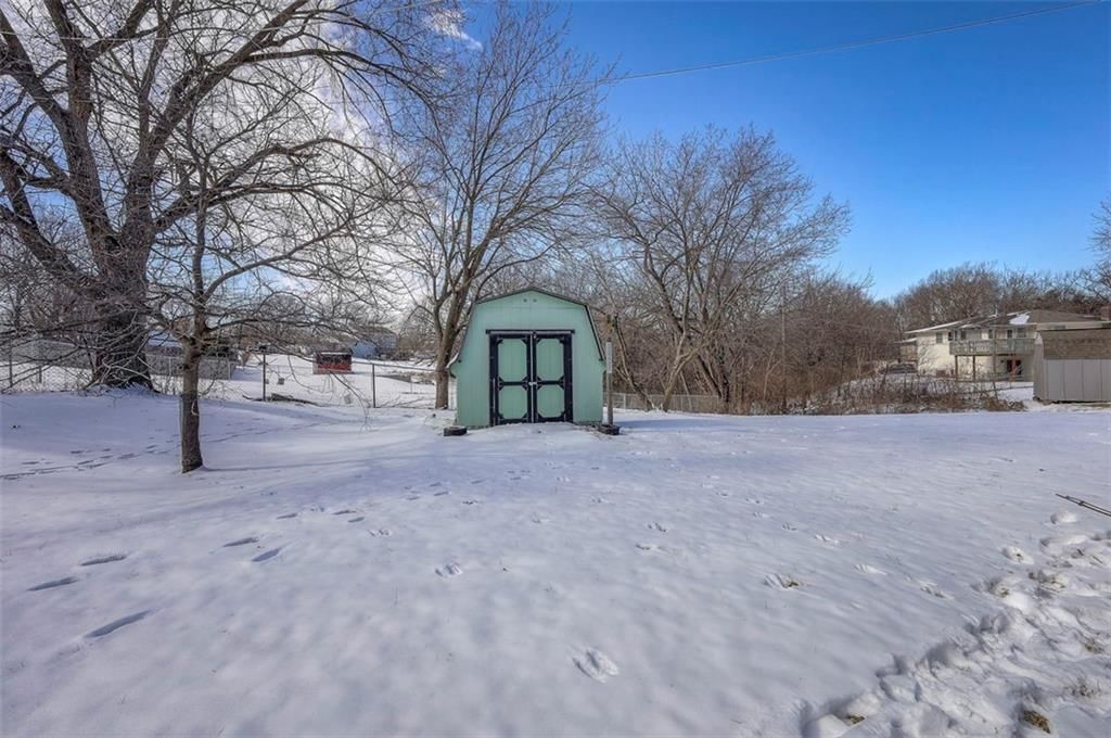 5020 Halsey Street — photo 30