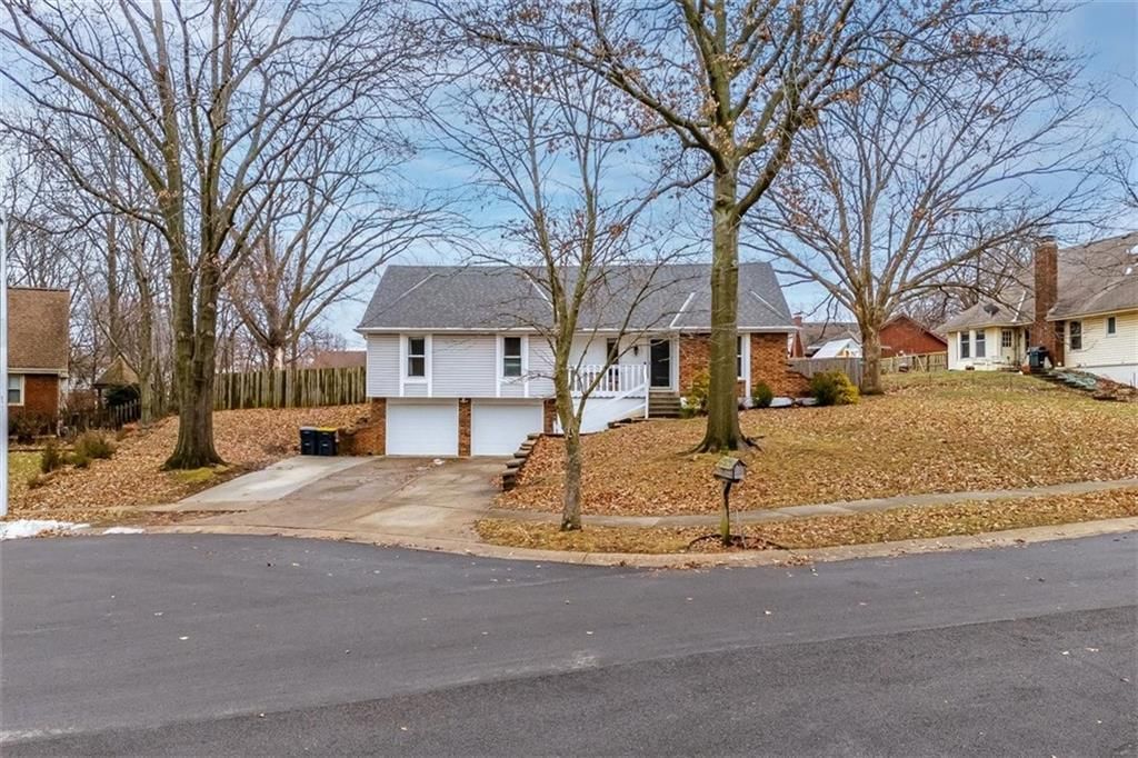 6713 N Camden Court — photo 2
