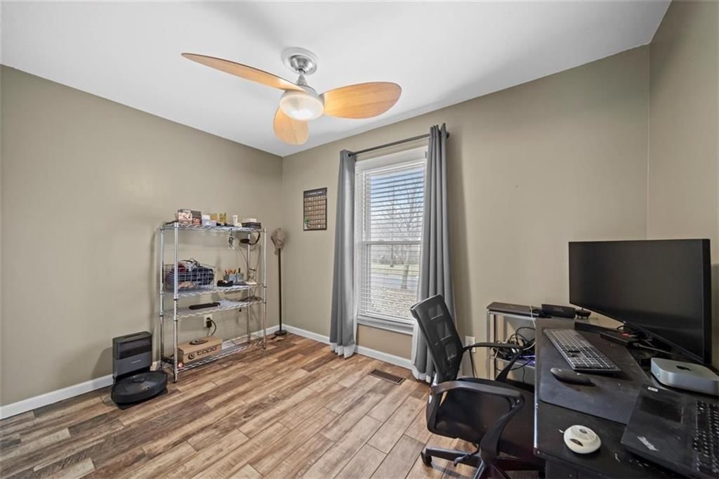6713 N Camden Court — photo 28