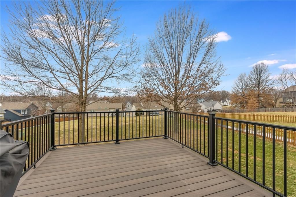 1230 Holly Court — photo 23