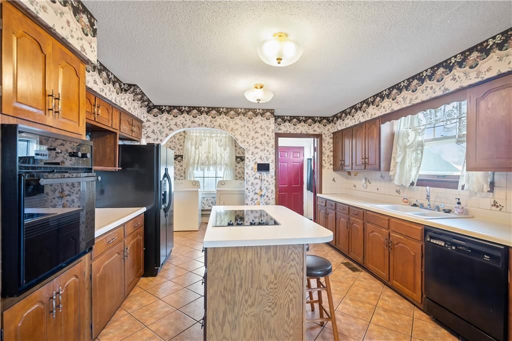 2310 Walnut Street — photo 18