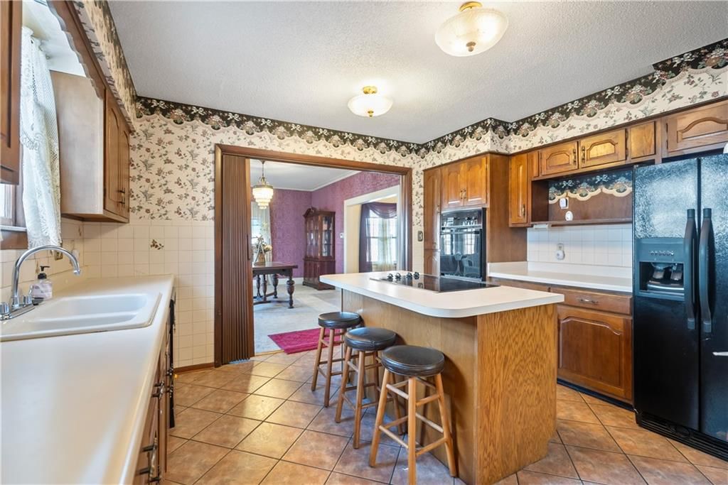 2310 Walnut Street — photo 20