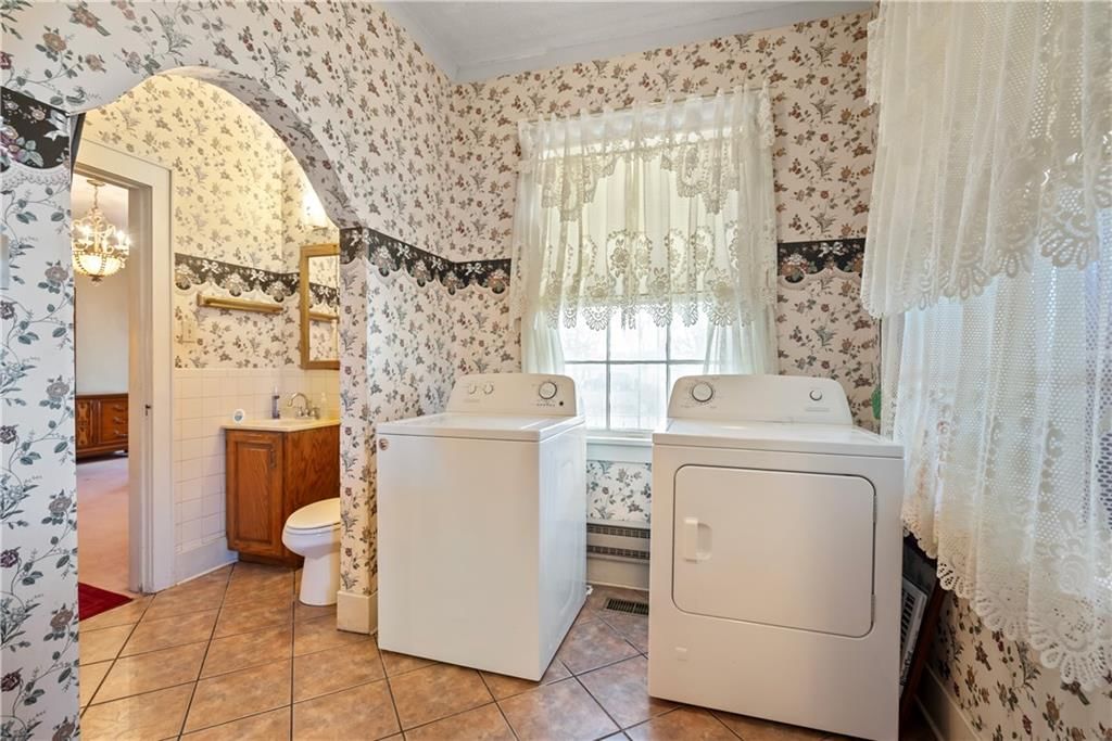 2310 Walnut Street — photo 24