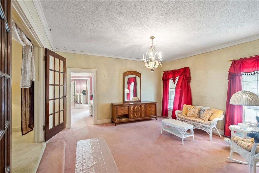 2310 Walnut Street — photo 27