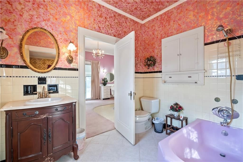 2310 Walnut Street — photo 36