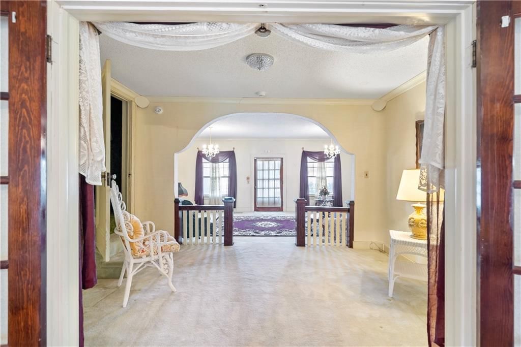 2310 Walnut Street — photo 41