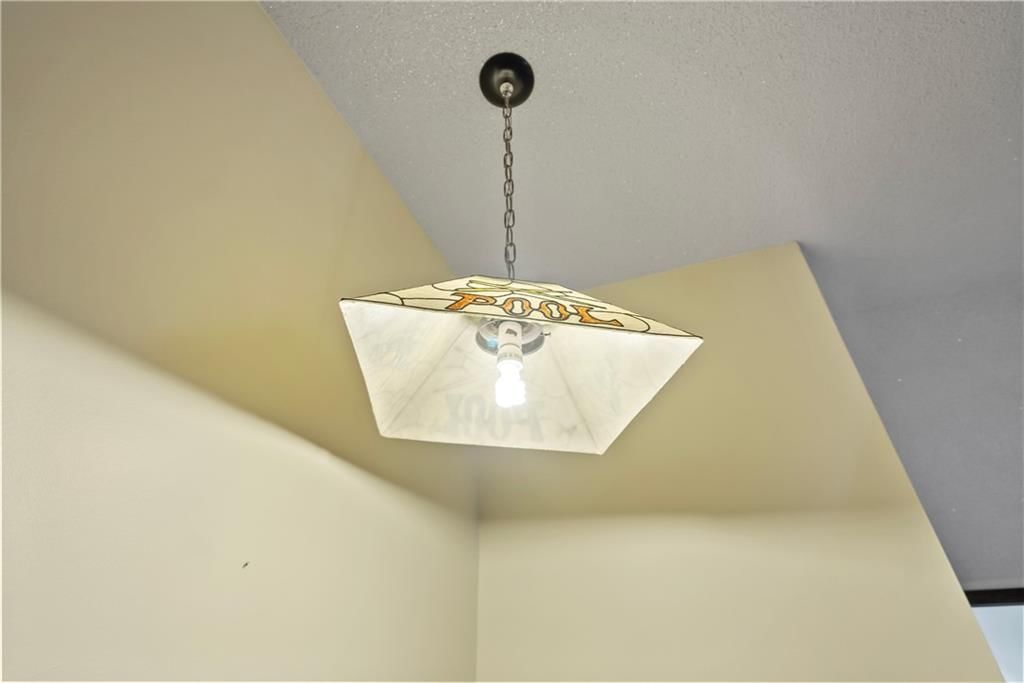 2310 Walnut Street — photo 48