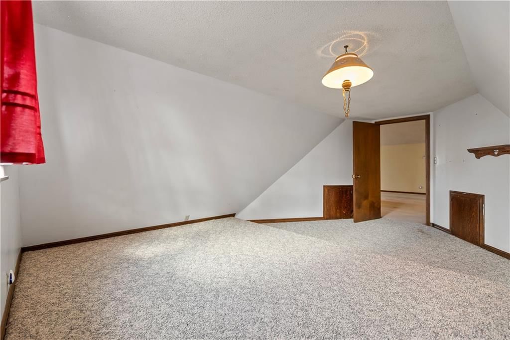 2310 Walnut Street — photo 50