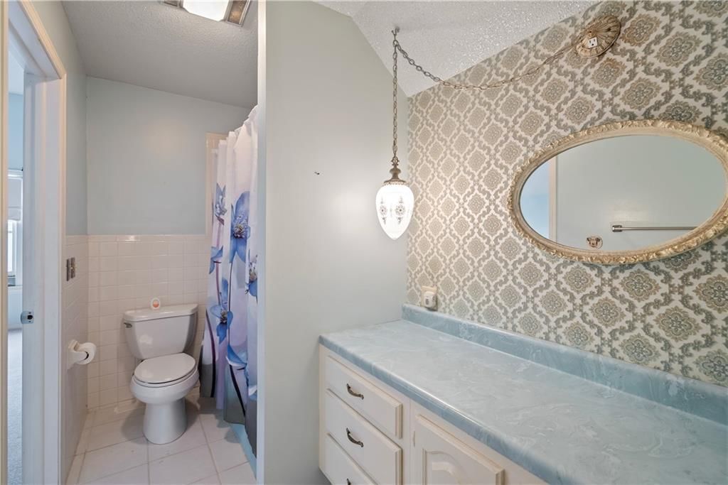 2310 Walnut Street — photo 57