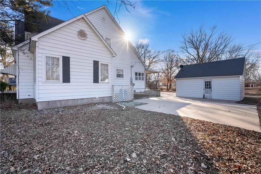 2310 Walnut Street — photo 60