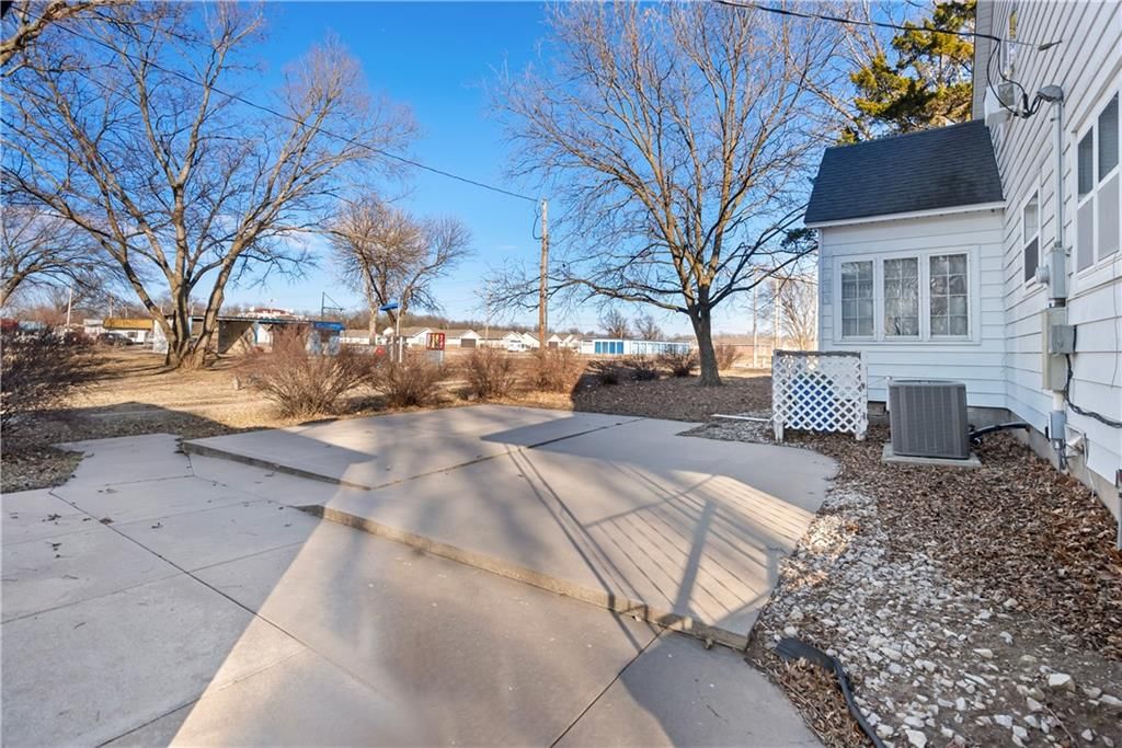 2310 Walnut Street — photo 61