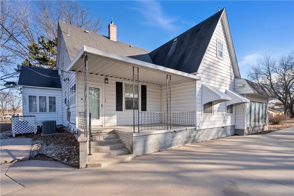 2310 Walnut Street — photo 63