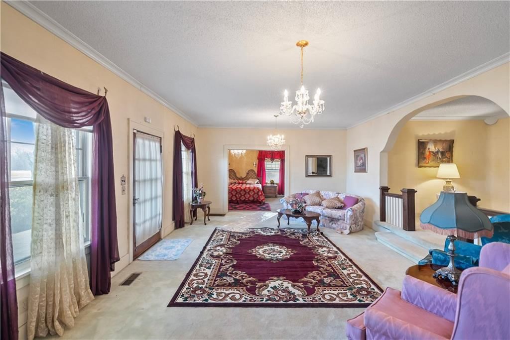 2310 Walnut Street — photo 9
