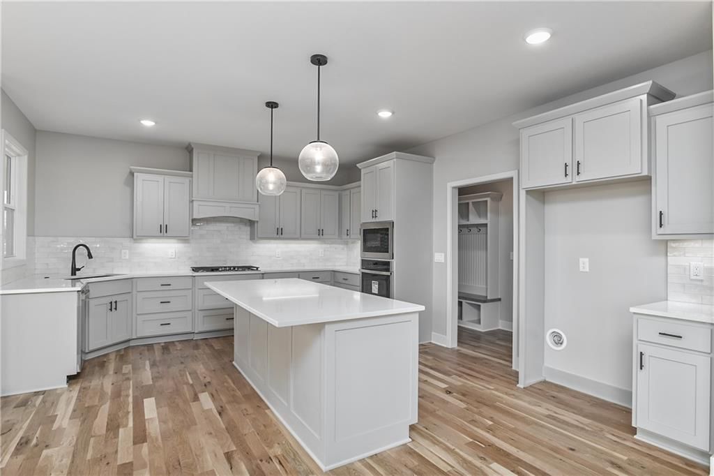 5836 McCormick Drive — photo 10