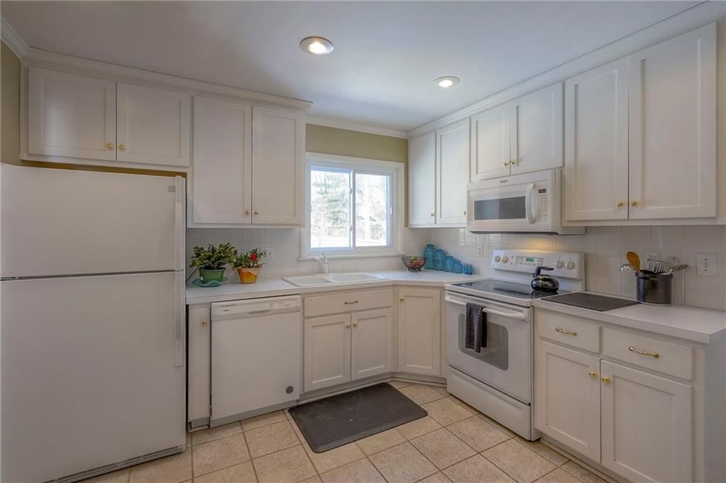 6308 Milhaven Drive — photo 16