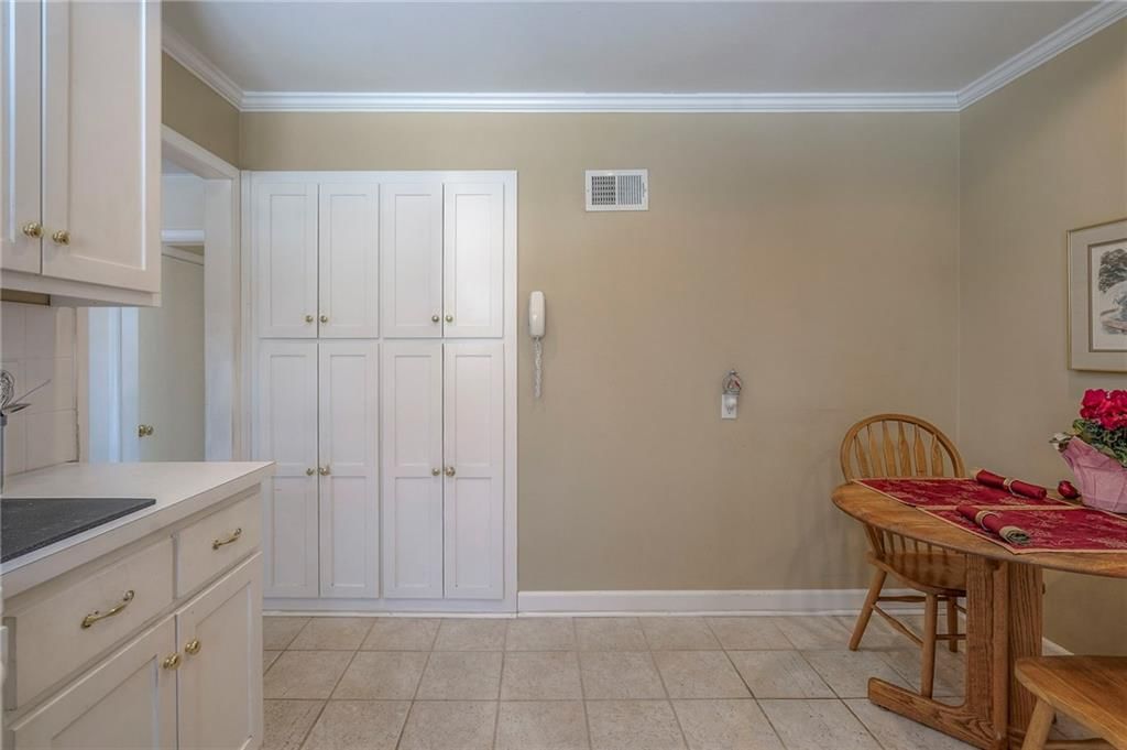6308 Milhaven Drive — photo 20