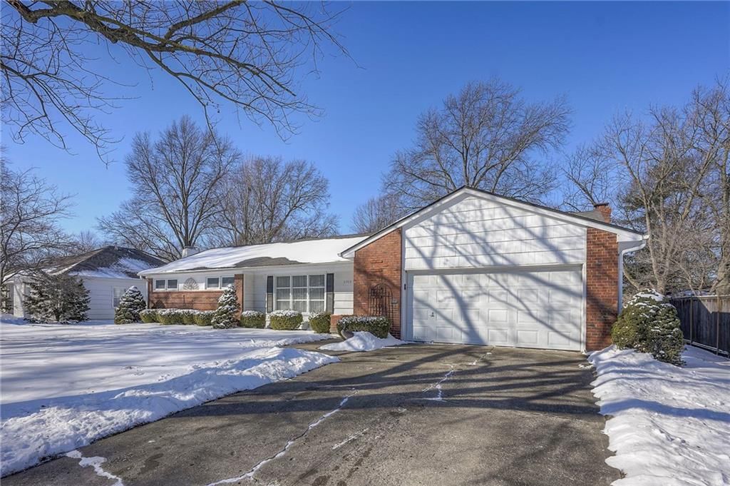 6308 Milhaven Drive — photo 3