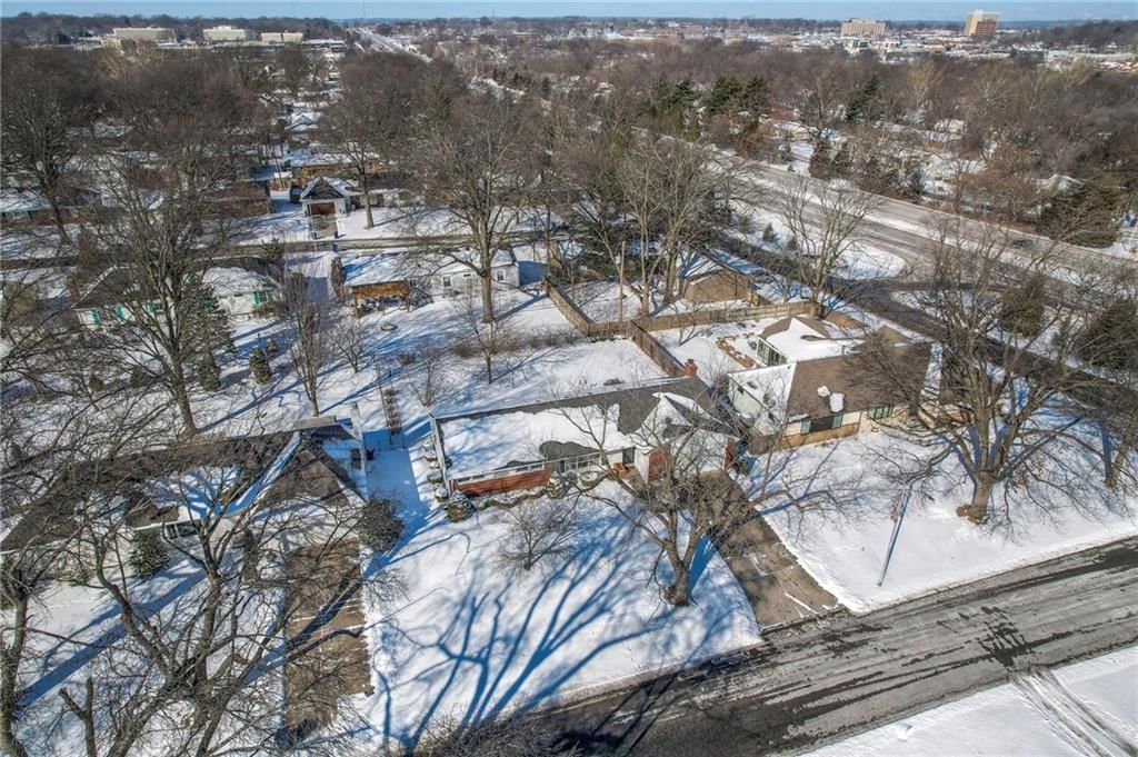 6308 Milhaven Drive — photo 43