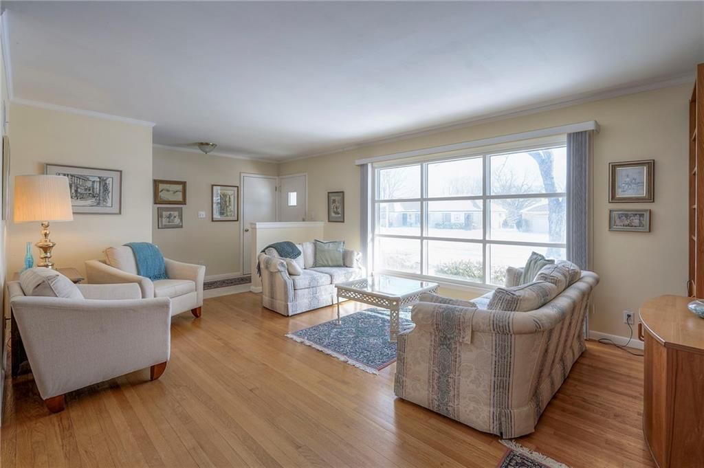 6308 Milhaven Drive — photo 10