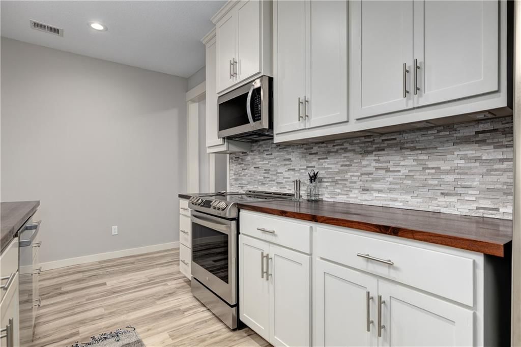 3719 W 180th Terrace — photo 44
