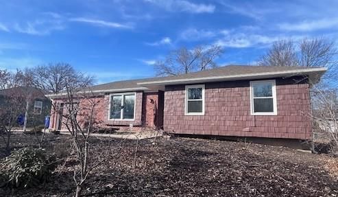 504 E Brier Drive — photo 3
