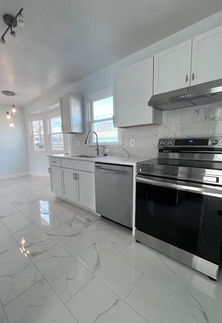 504 E Brier Drive — photo 9