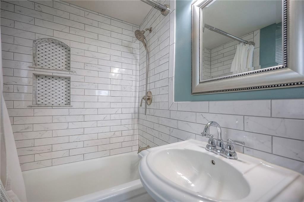 6848 Oak Terrace — photo 26