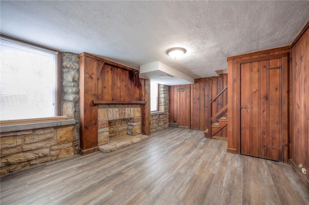 6848 Oak Terrace — photo 29