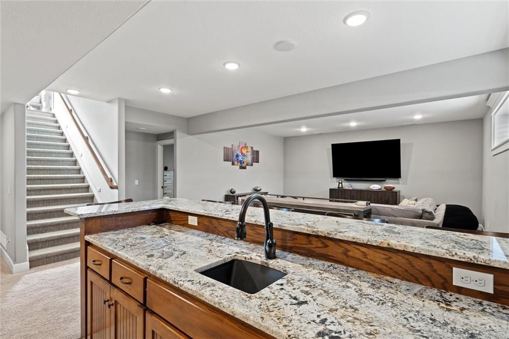 5508 Bowersock Drive — photo 32