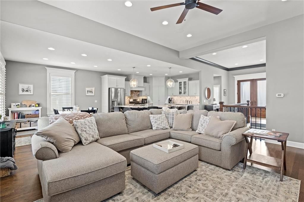 5508 Bowersock Drive — photo 8