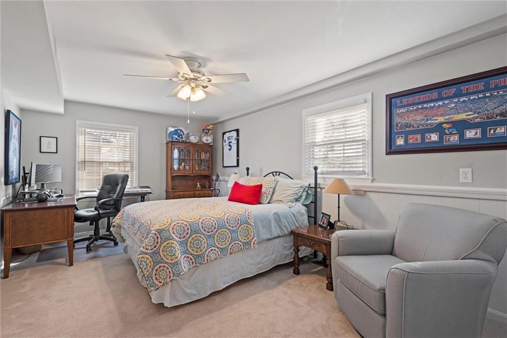 2312 W 105 Street — photo 19
