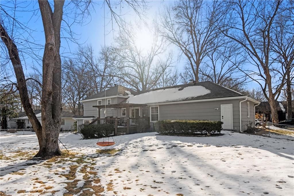 2312 W 105 Street — photo 23