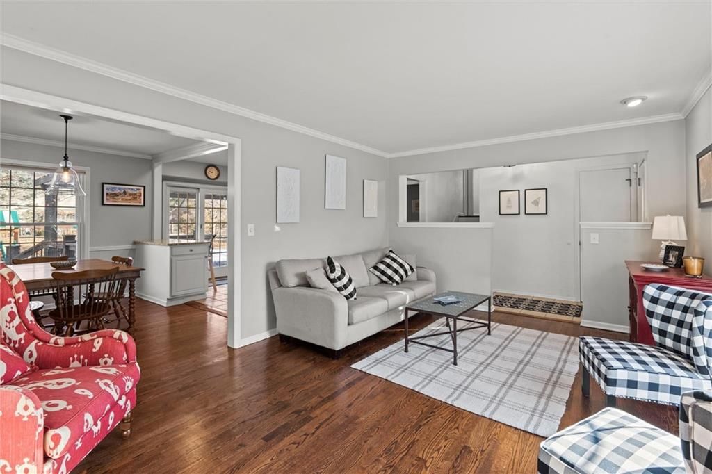 2312 W 105 Street — photo 5