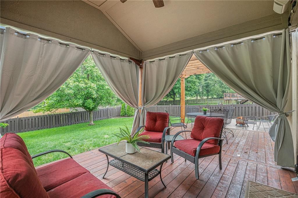 2821 NE Marywood Lane — photo 32