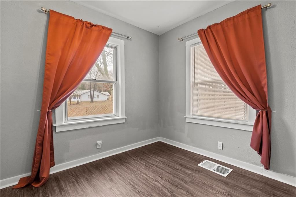 2036 James Downey Road — photo 9