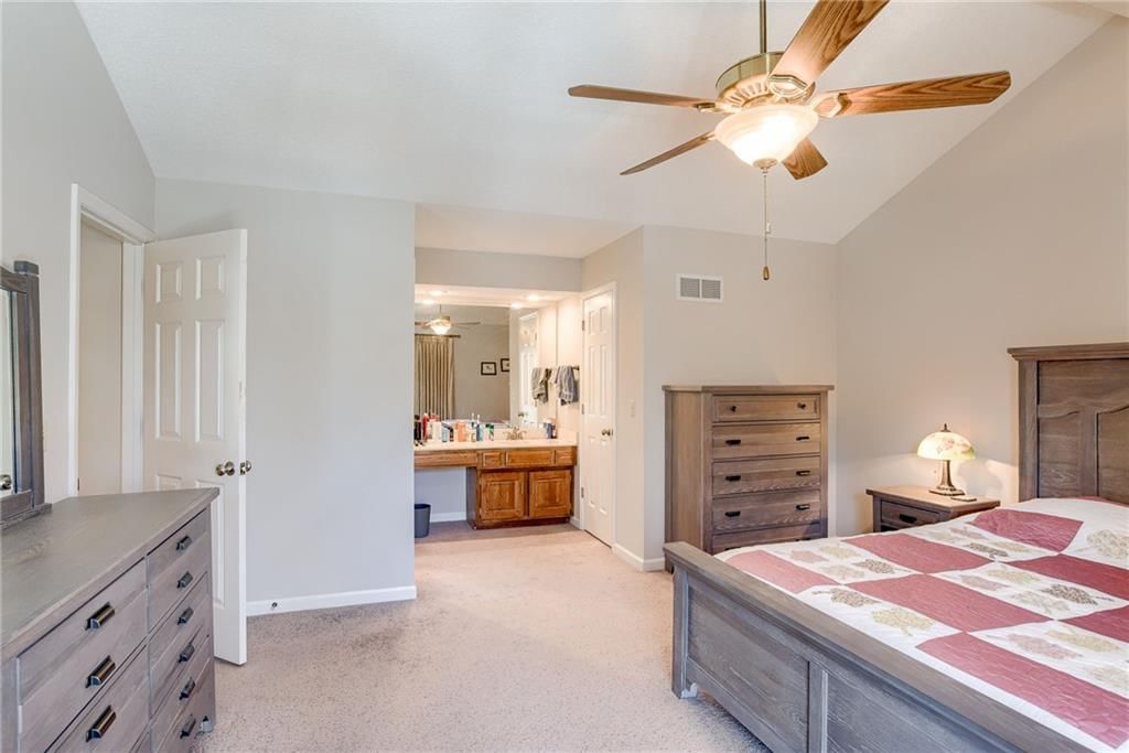 6764 N Park Avenue — photo 23