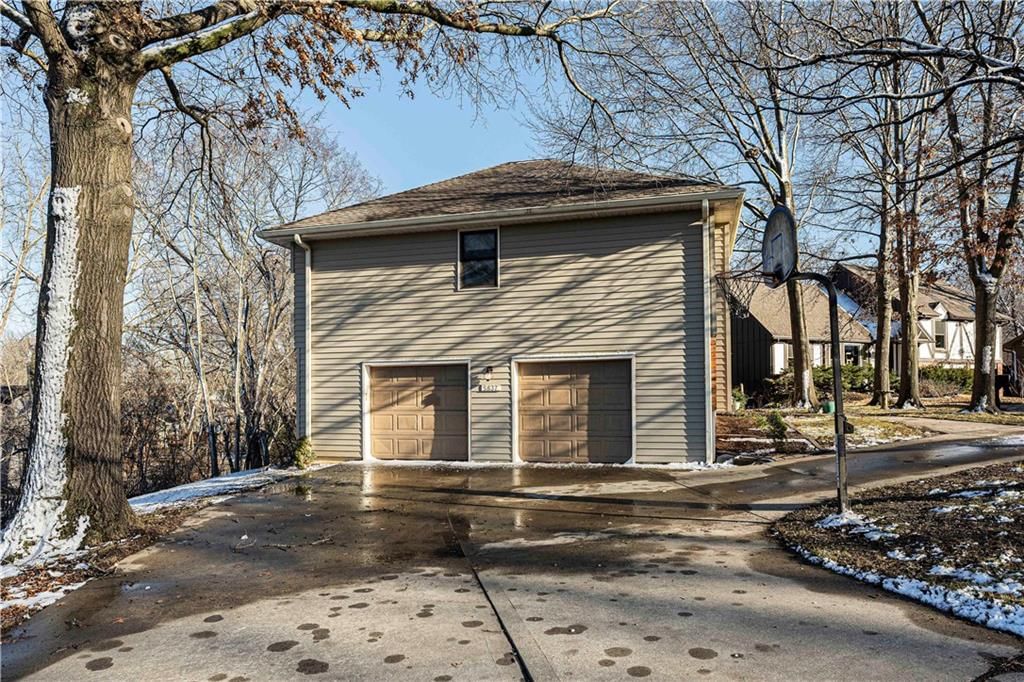 5837 N Indiana Avenue — photo 33