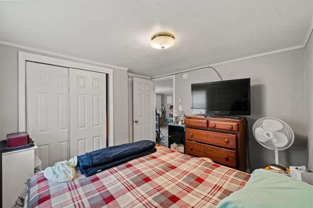 907 E Wall Street — photo 10