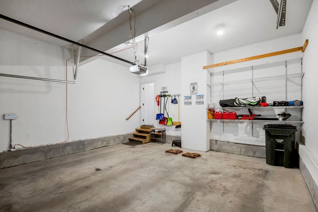 634 E Skylark Street — photo 34