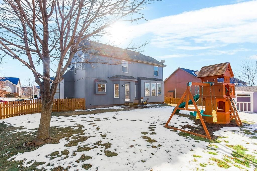 634 E Skylark Street — photo 38